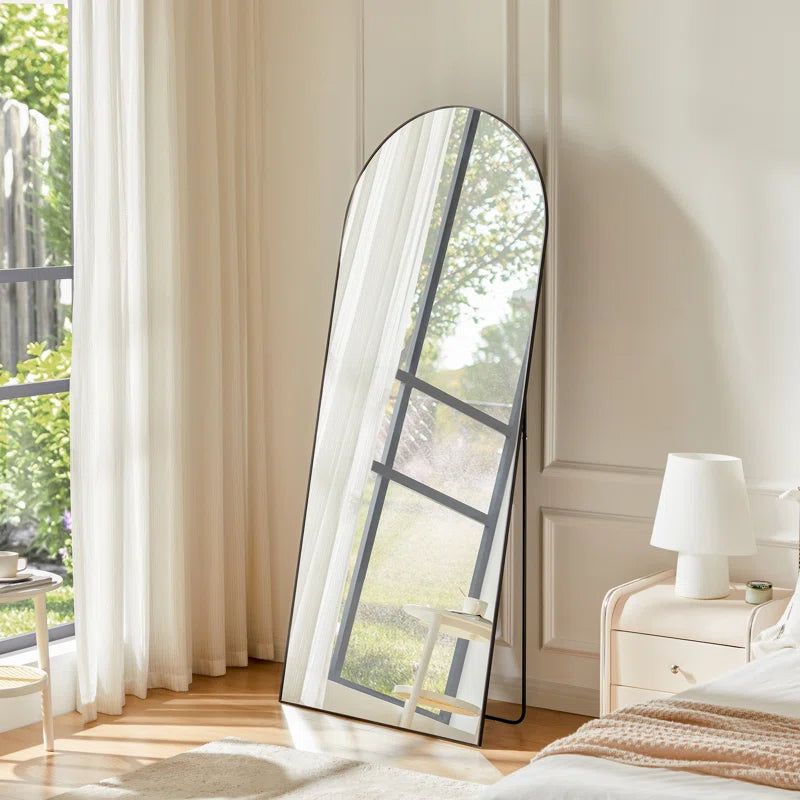 Nayelis Metal Arch Mirror