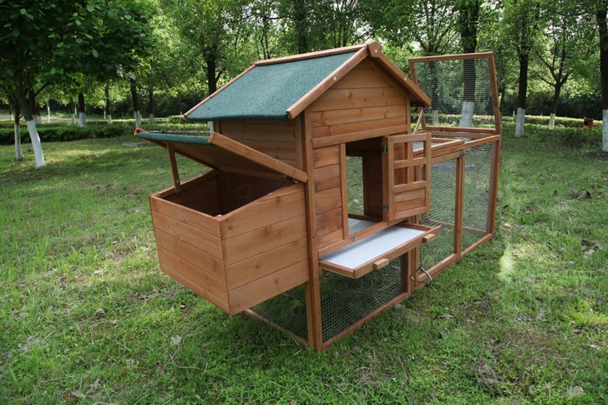 Zebediah 12 Square Feet Chicken Coop with Chicken Run for up to 3 Chickens