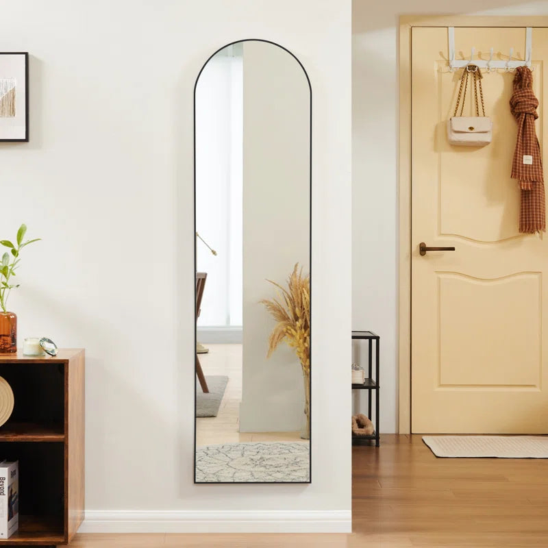 Nayelis Metal Arch Mirror