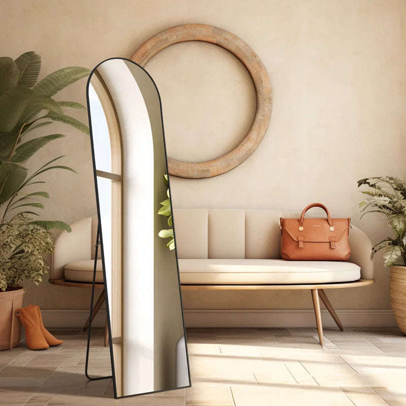 Nayelis Metal Arch Mirror